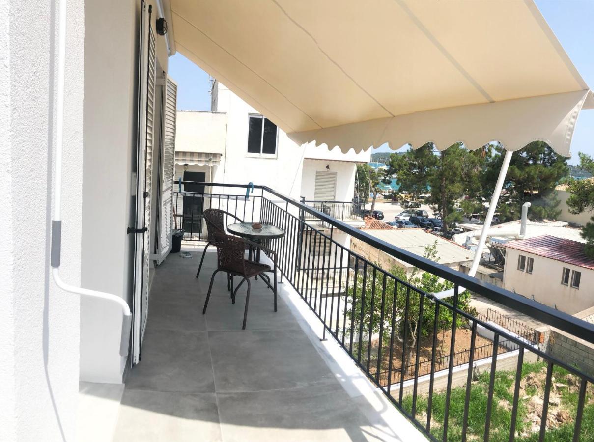 Μανολια Apartment Porto Heli Exterior photo